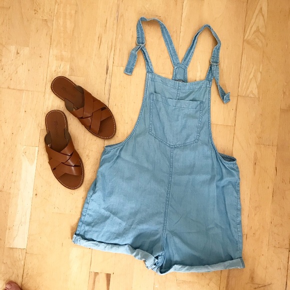 American Eagle Outfitters Pants - American Eagle Aerie Overall Shorts